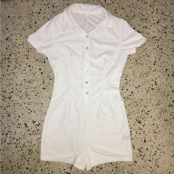 White romper - Picture 1 of 2